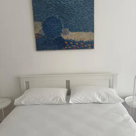 Maison Oberdan 63 게스트하우스 3*